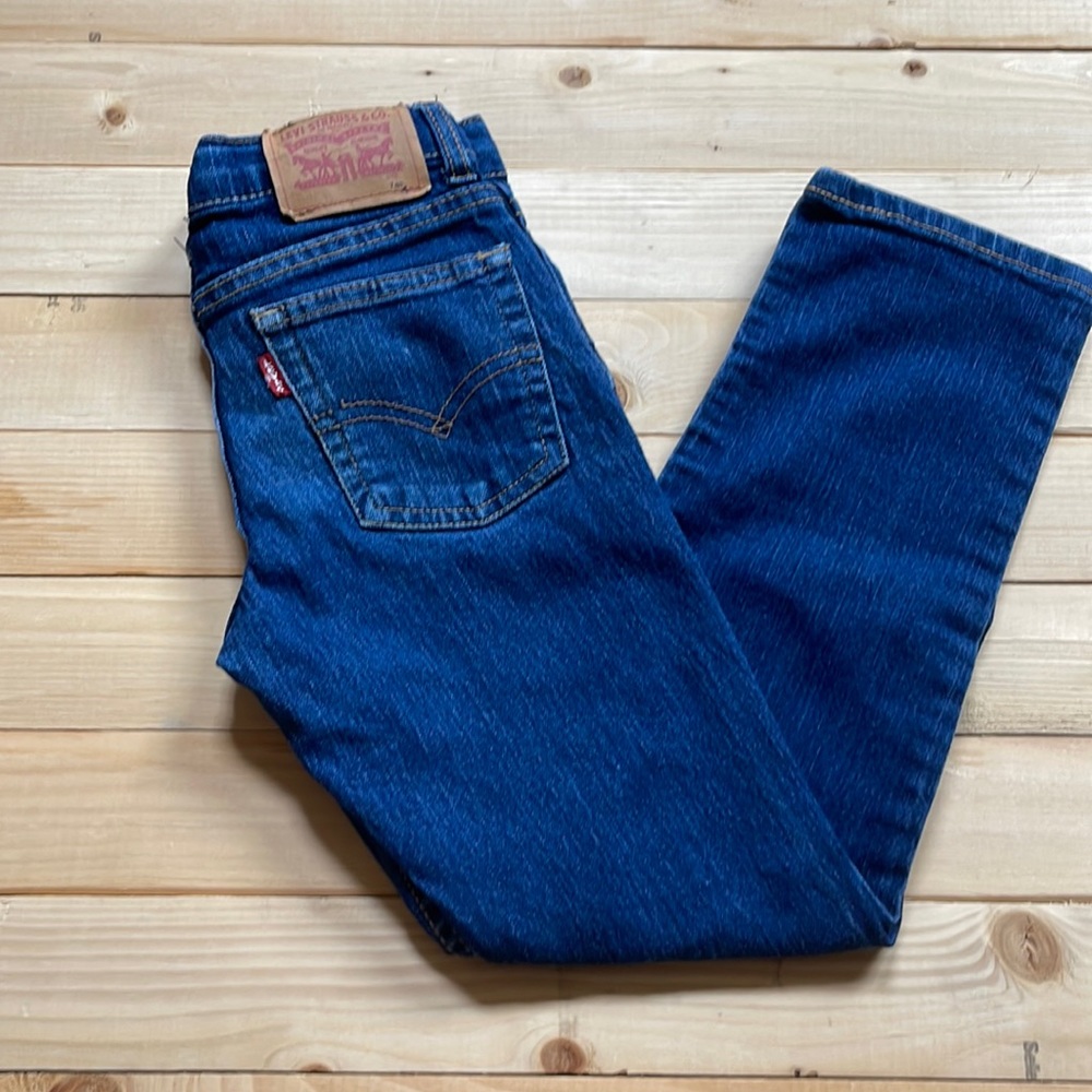Youth Levi’s 505 tapered leg, stretch jeans